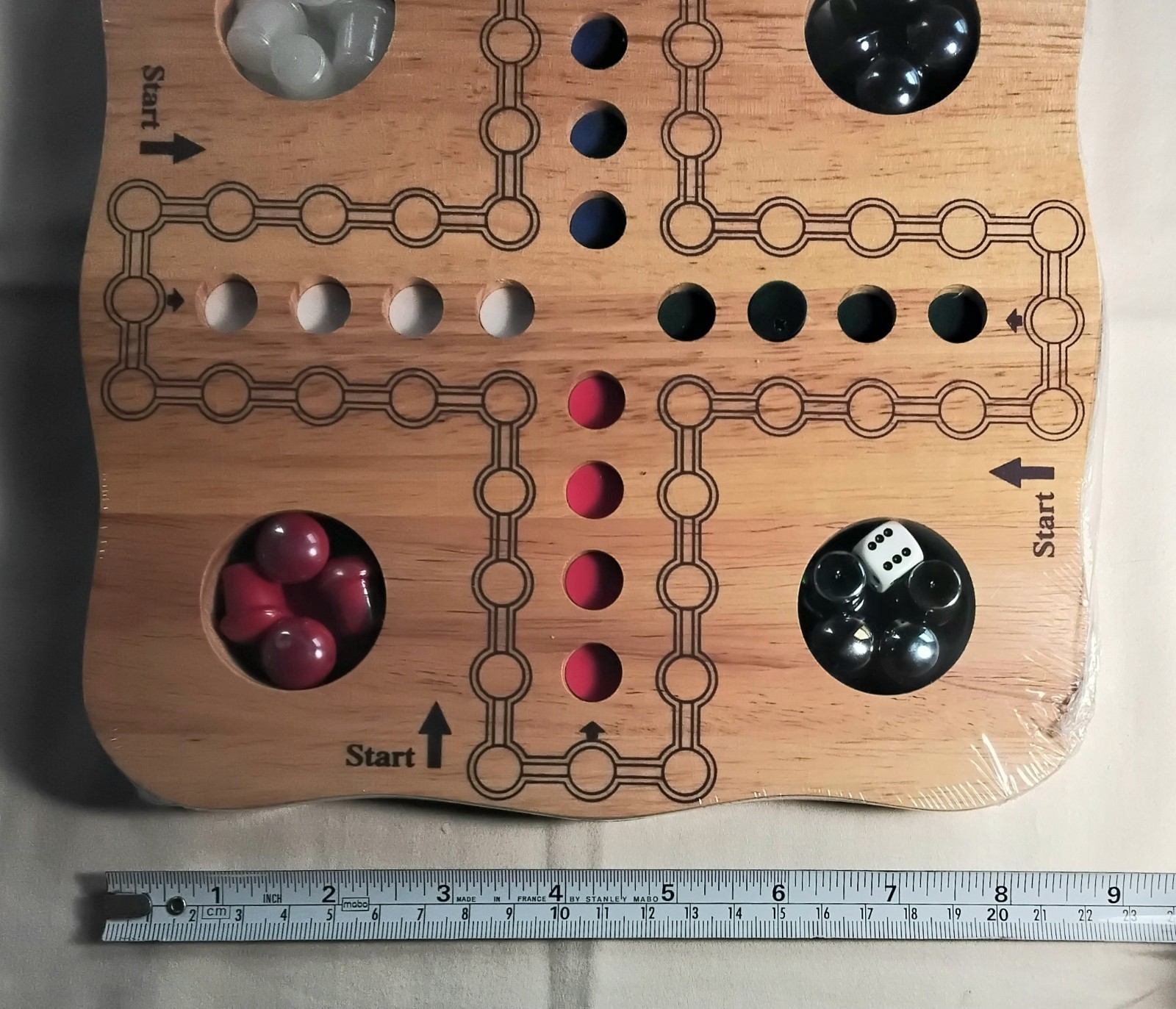 The Classic Collection PACHISI Racing Board Game New in Box & Plastic