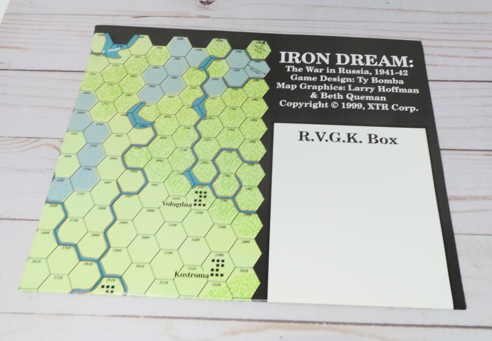 GAMES ONLY Command 53, The Iron Dream & Warmaster Chess 200 Variants, Punched