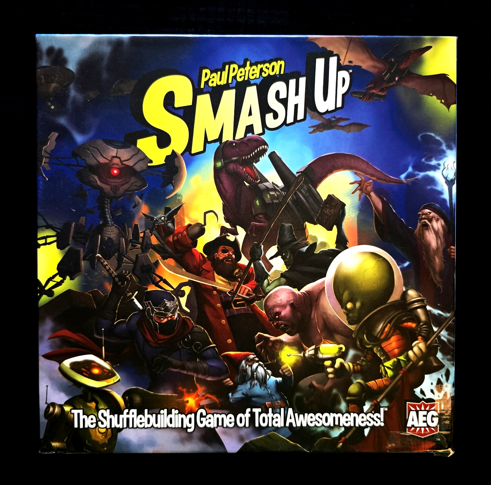 “SMASH UP” STRATEGY CARD-DRIVEN GAME + “AWESOME LEVEL 9000” EXPANSION – COMPLETE