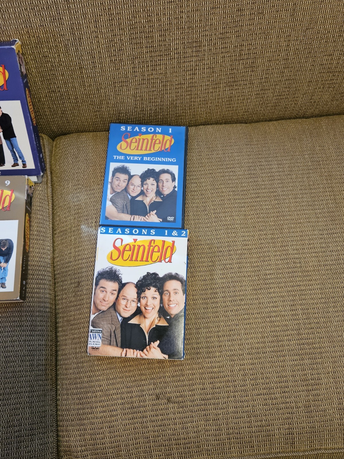 2009 Seinfeld Trivia Game 2-4 Players or Teams + All Seasons 1-9 On DVD Plus Ext