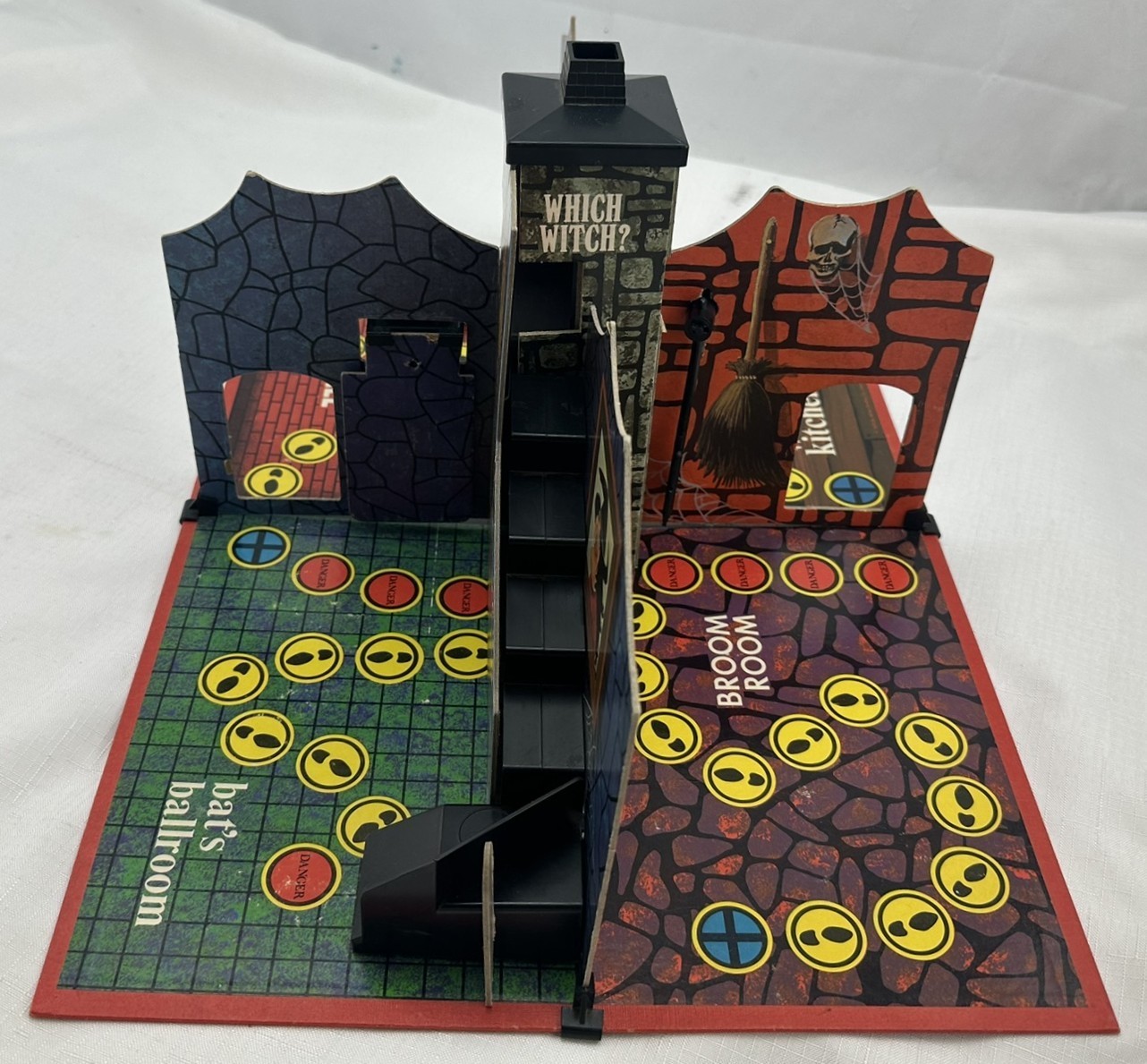 1970 Which Witch? Game by Milton Bradley Complete in Good Condition FREE SHIP