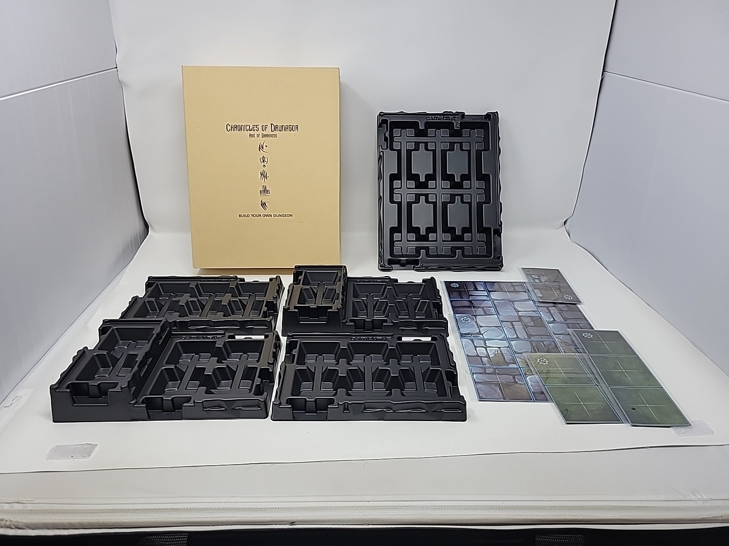 Creative Games Board Game Player Trayz Free US Shipping See Store!